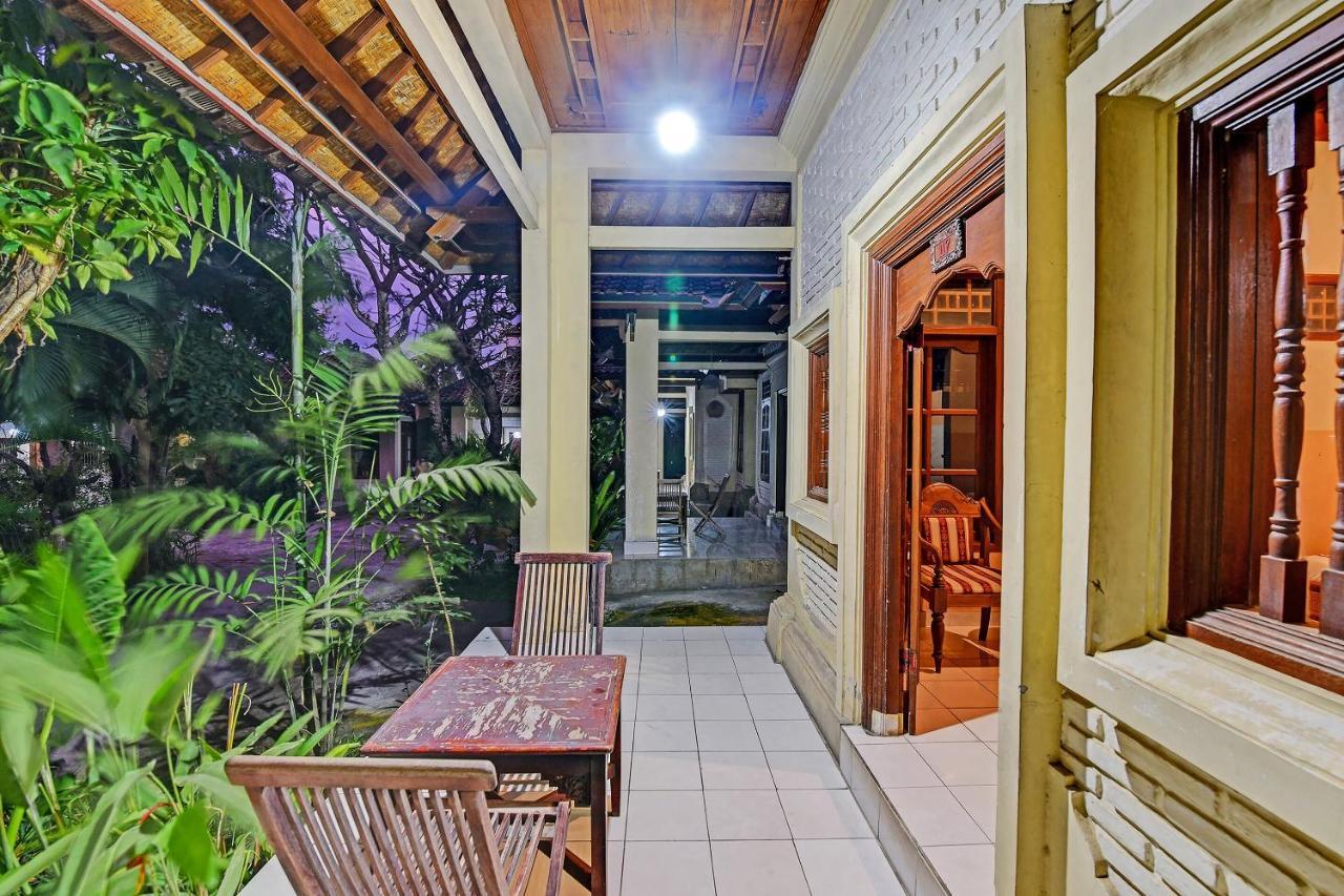 Oyo 91503 Hotel Gedong Ayu Near Sanur Убуд Экстерьер фото