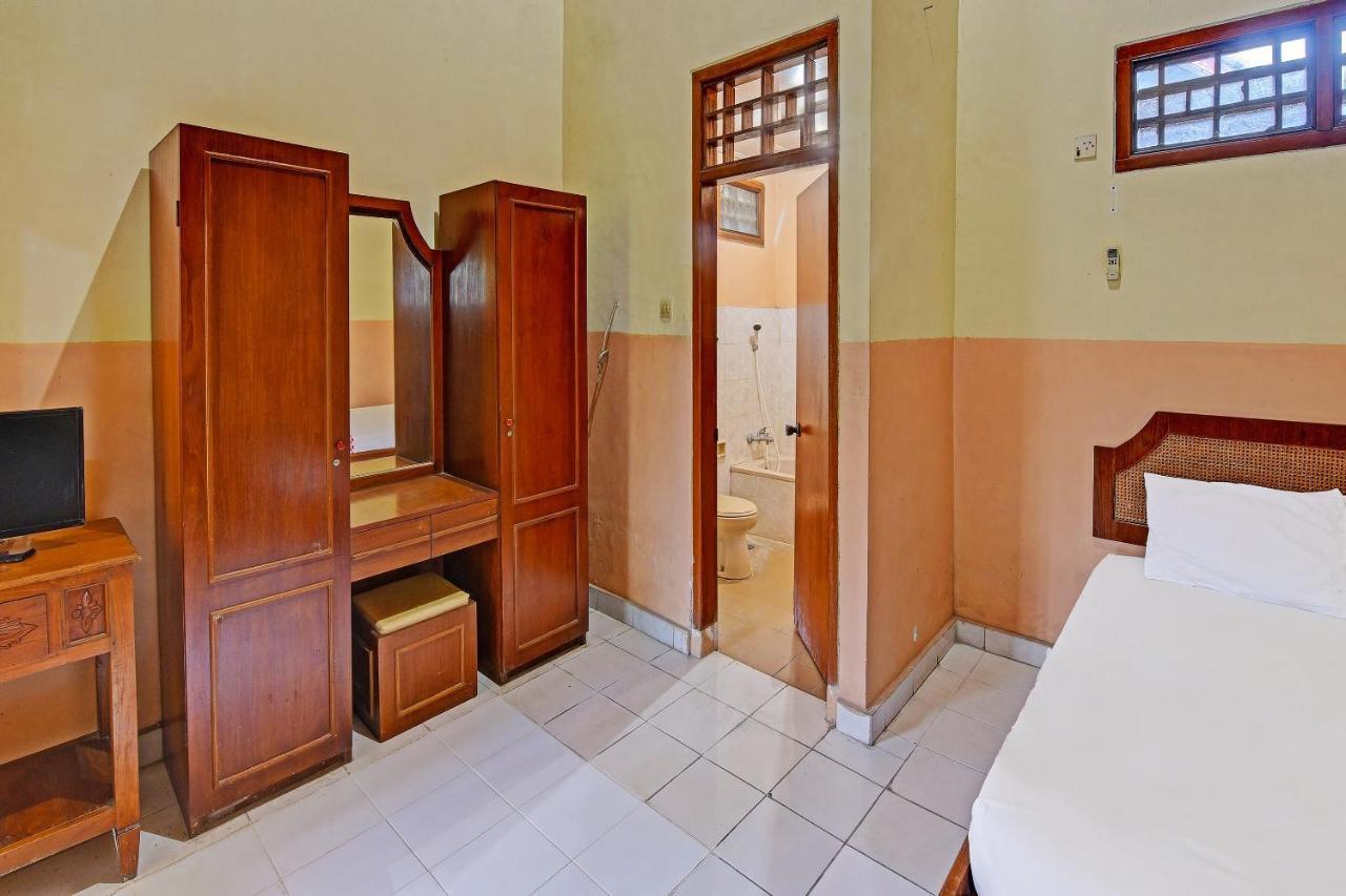 Oyo 91503 Hotel Gedong Ayu Near Sanur Убуд Экстерьер фото